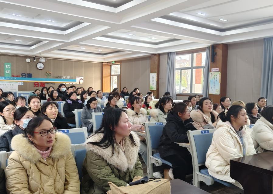 陶爽 1.8 尚美迈小·师德师风】教育是一场幸福的“遇见”(2)_html_m6154b75b.jpg