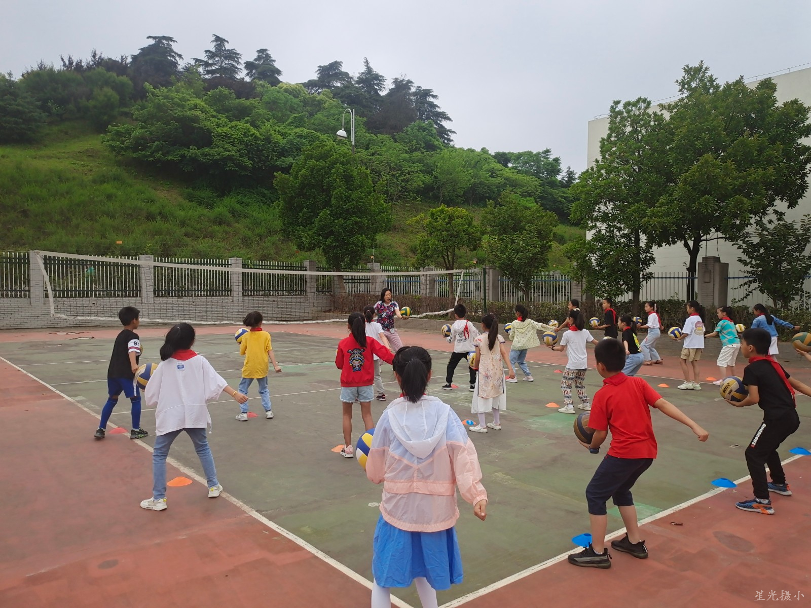 2排球课堂.jpg