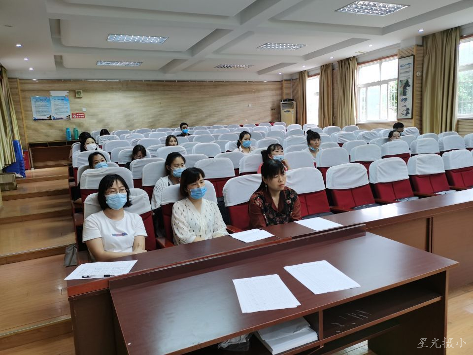 膳食委员会成员.jpg