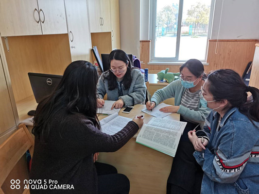 【摄小党建】读书的孩子最聪明，读书的老师最优雅——天佐路校区“特色项目”优秀团队