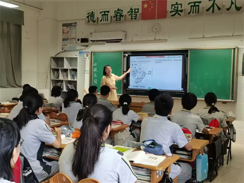 顾金弯.jpg