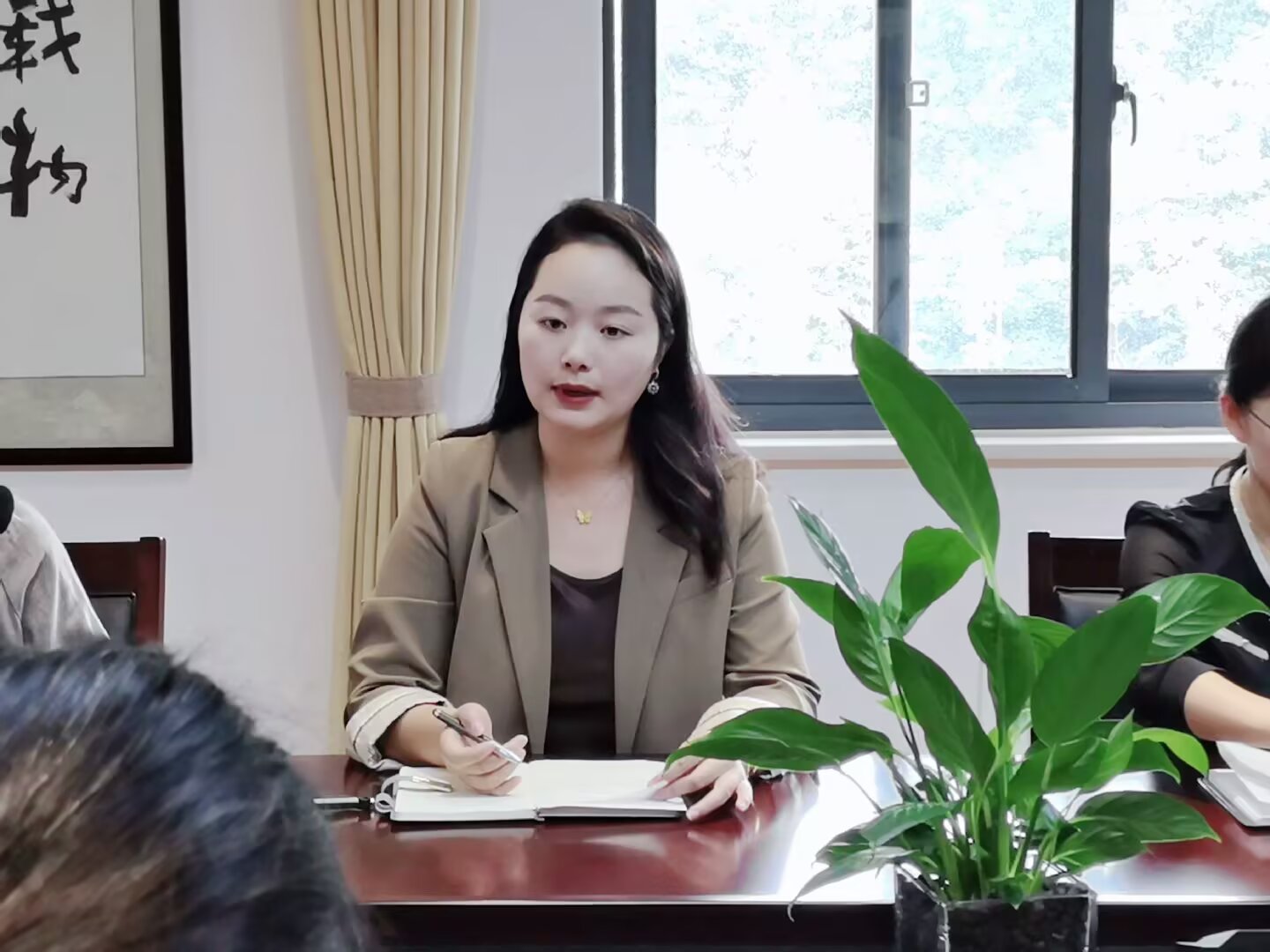 姜主任.jpeg 姜主任.jpeg