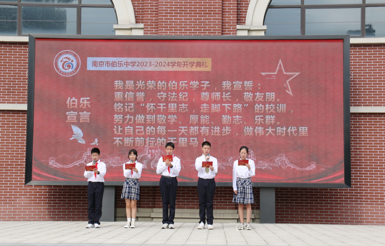 d9637f1086ed95a861abb37e847b88f.jpg