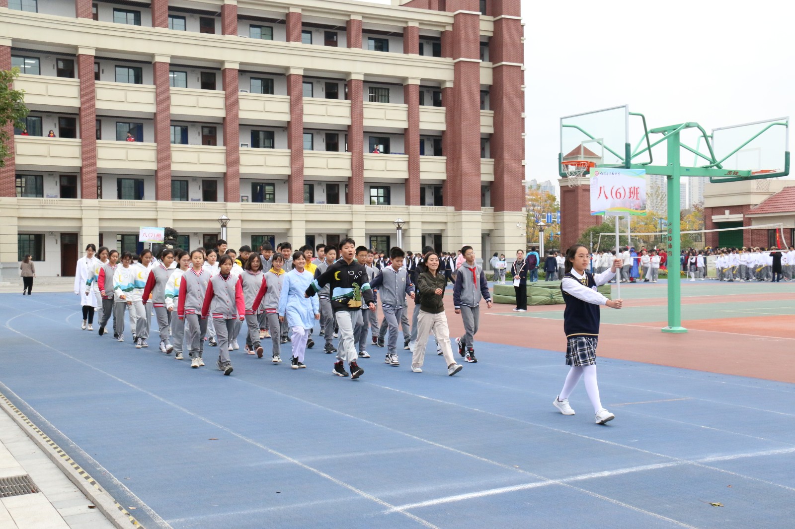 八6.JPG