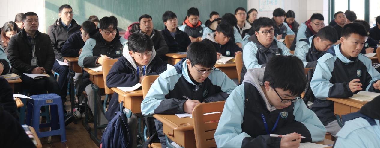 开学第一课 教学第一程_html_m7a88ee6b.jpg