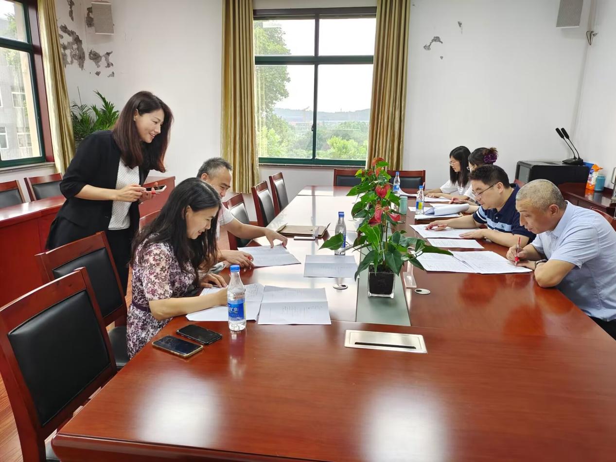 2023年合同制教师招聘工作顺利完成_html_40abaa57.jpg