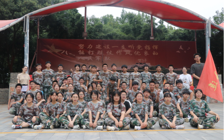 铸新港之魂_html_m2ad8b69d.png