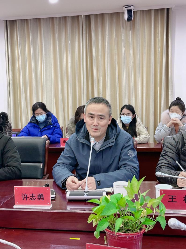 20230202相信努力 怀揣理想 成就荣光——综合高中三年级教师座谈会_html_3e3890ba.jpg