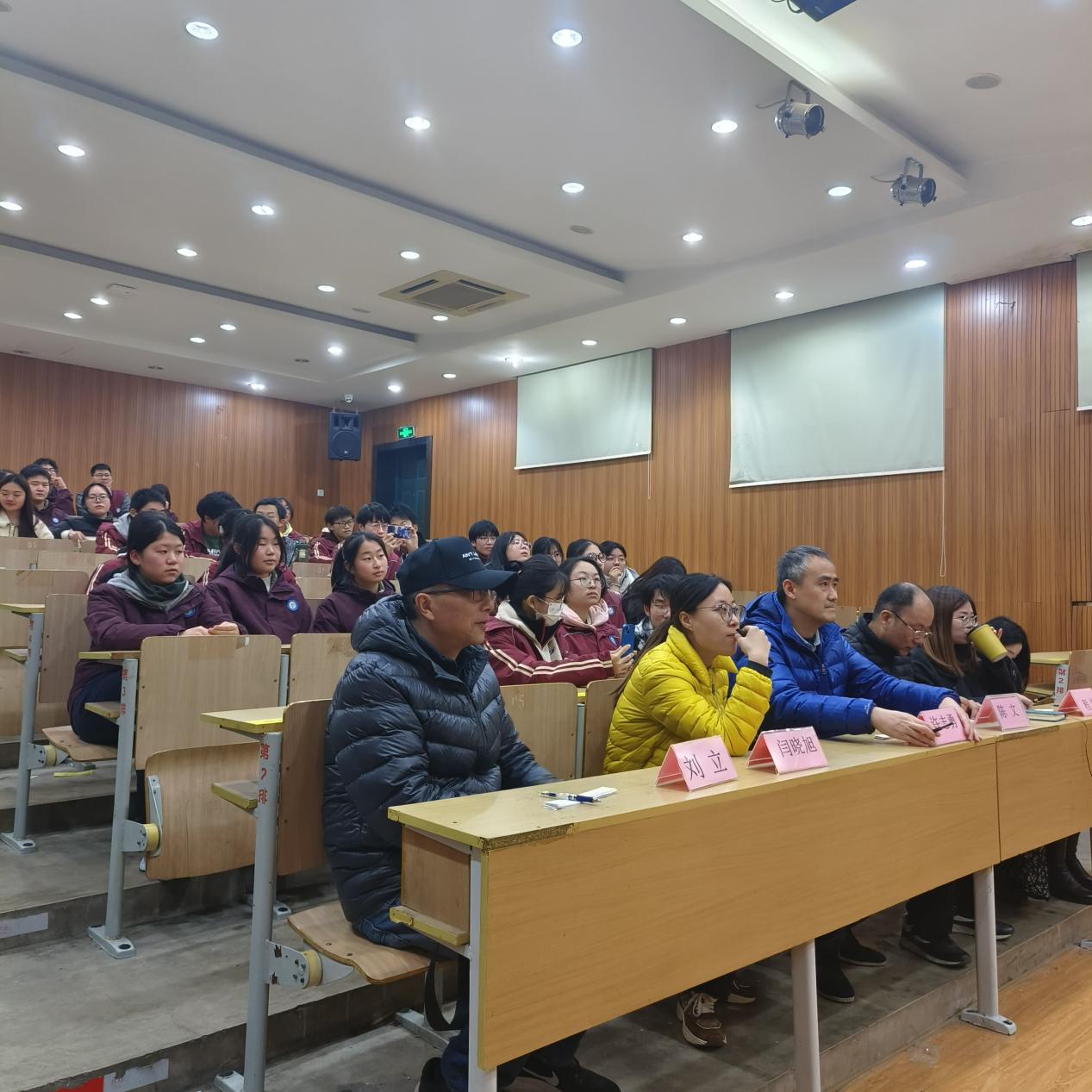 以青春之名 唱响清澈之声_html_f6d8a16.jpg