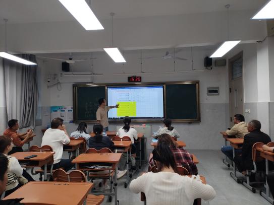 学测动员会123_html_72c36934.jpg