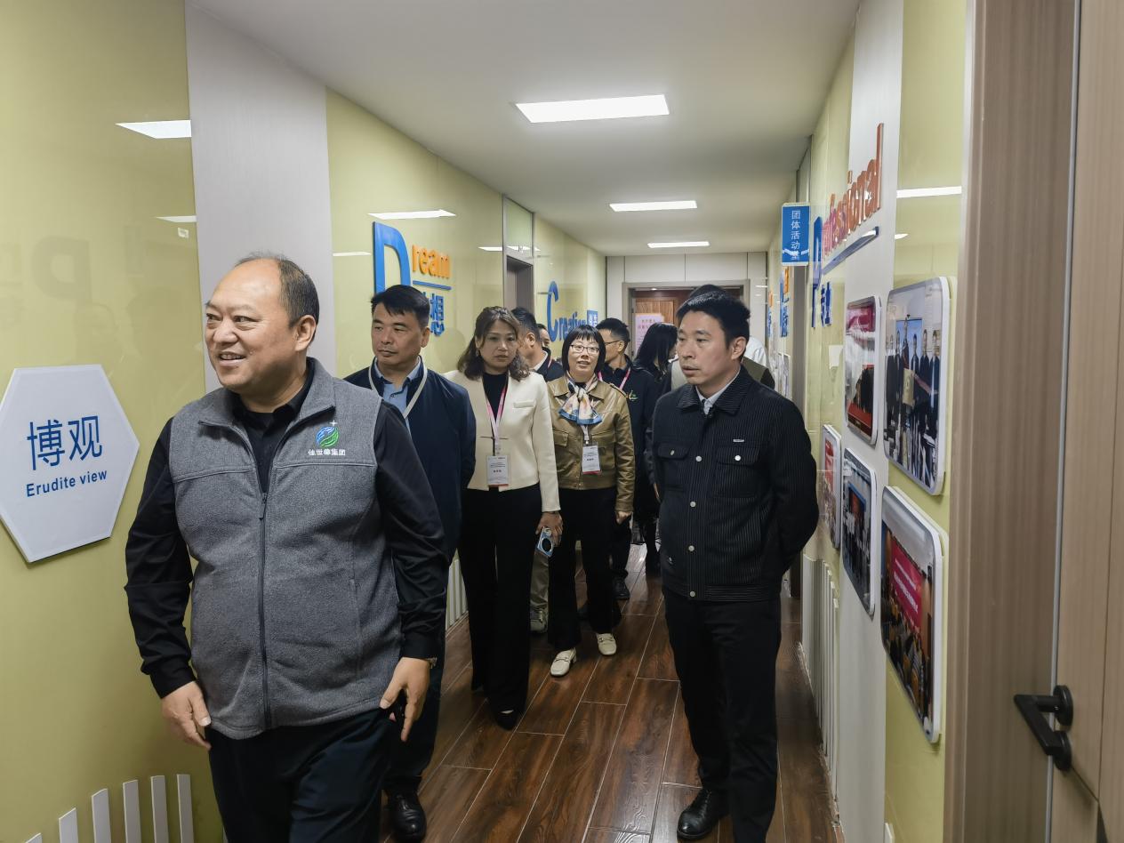 跟岗研修携手共进新闻稿123_html_m3576011a.jpg