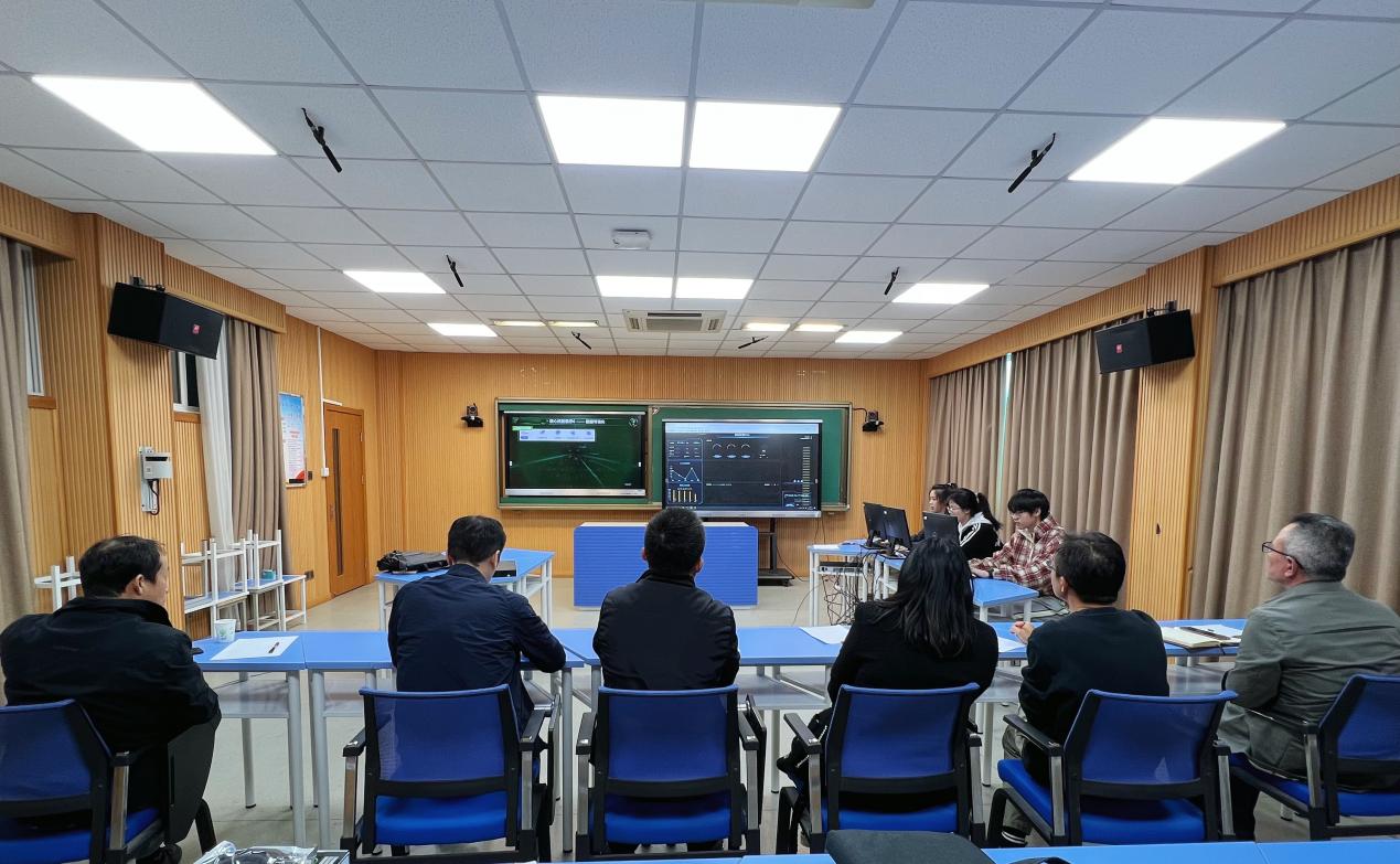 世界职业院校技能大赛金奖新闻稿1102 (1)_html_m4c6c310.jpg