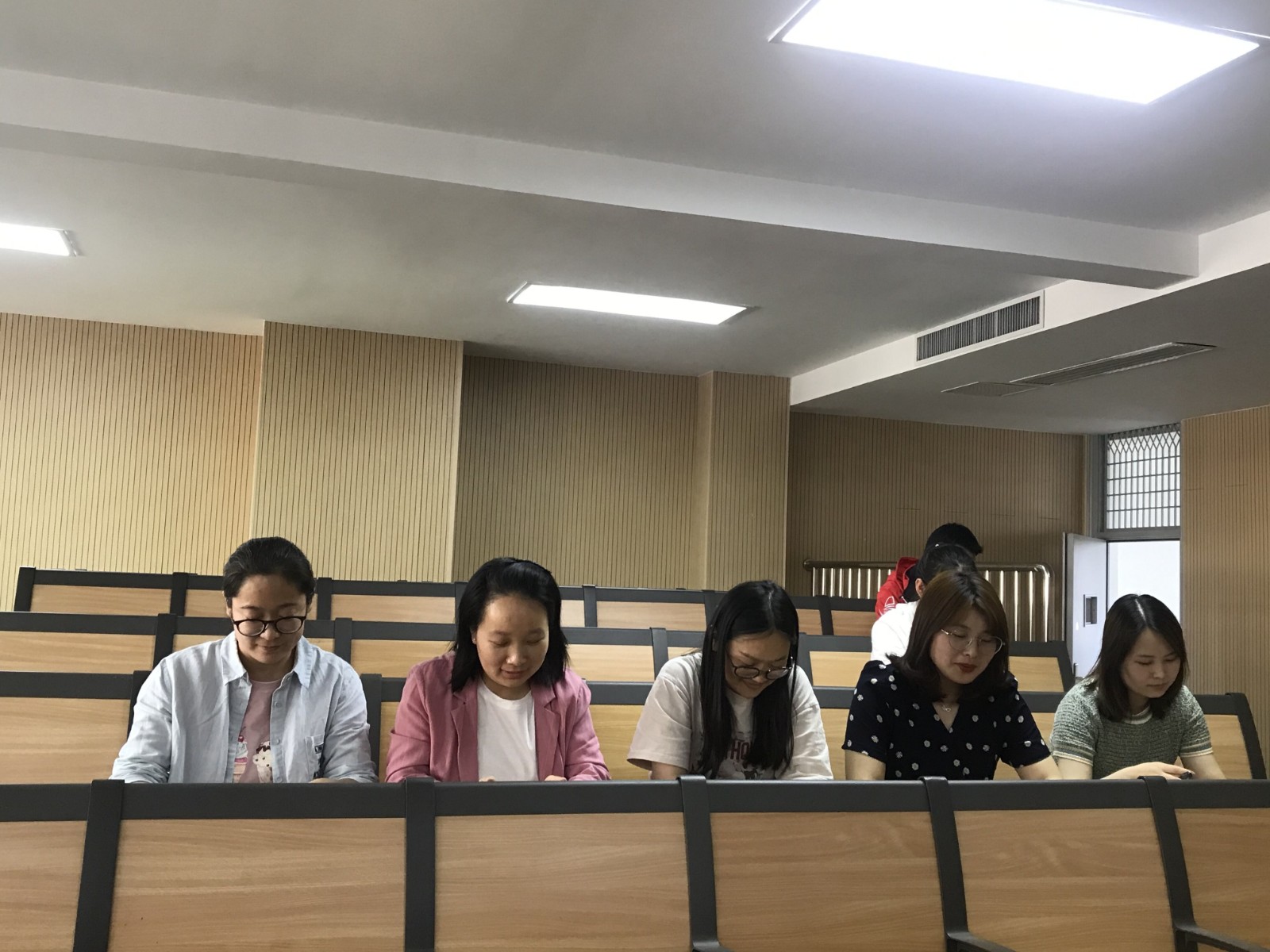 心理教研组第一次备课活动