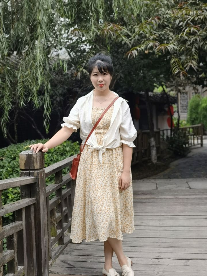 江畔先锋·榜样教师_html_69858dca.jpg