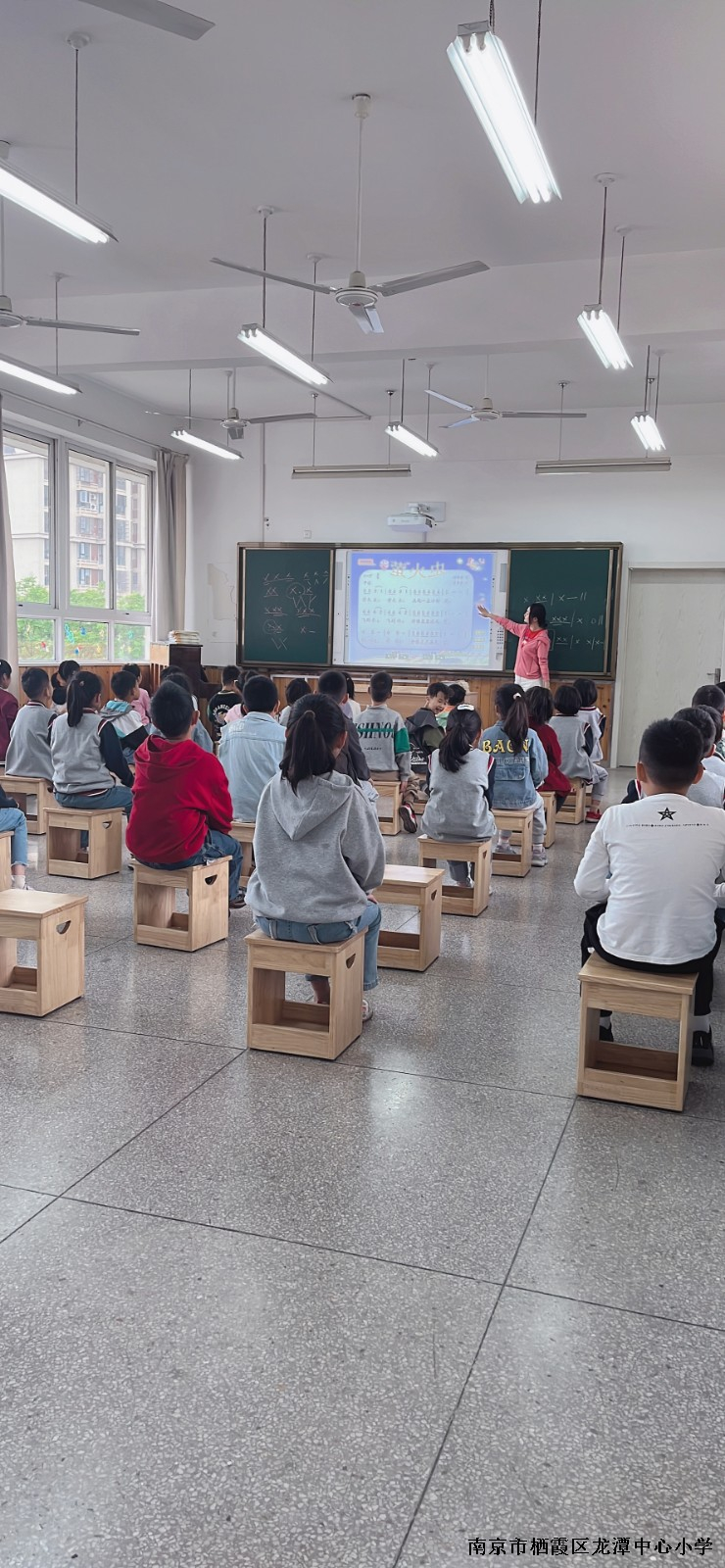【灵美龙小】聚焦核心素养 凸显美育功能