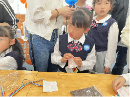【灵美龙小·江畔】劳动促进成长，感恩成就未来——龙潭中心小学江畔人家分校三年级开展十岁成长仪式_html_4de4e45d.png
