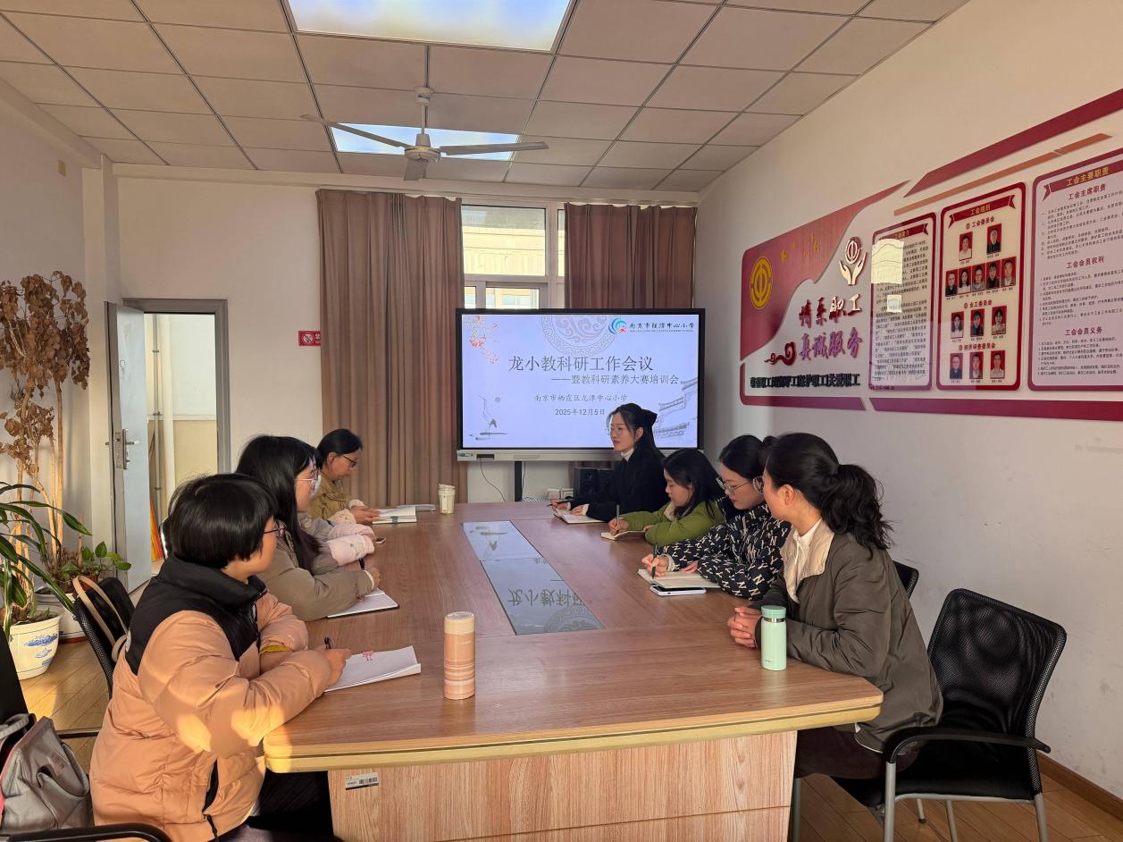 新建 DOCX 文档_html_6d8cde78.jpg