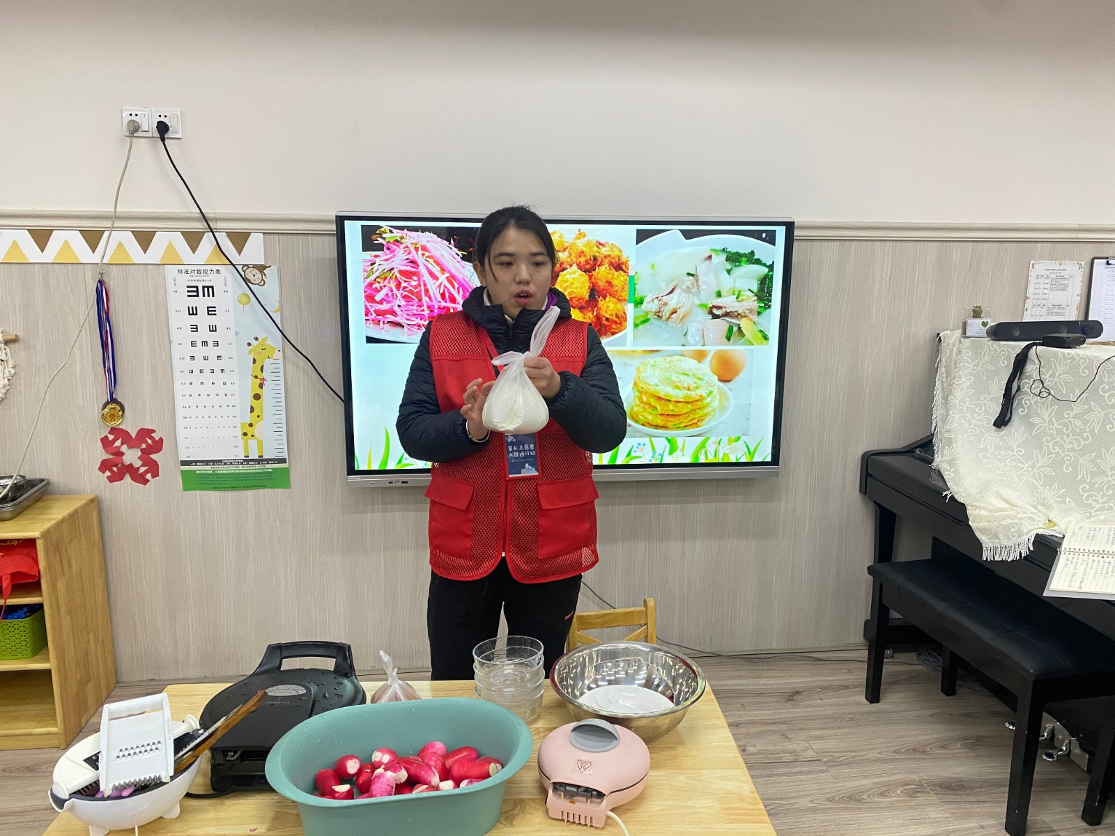 【枫香栖幼】枫味膳食 贴近生活  ——栖霞幼儿园石埠湾园大班家长助教活动