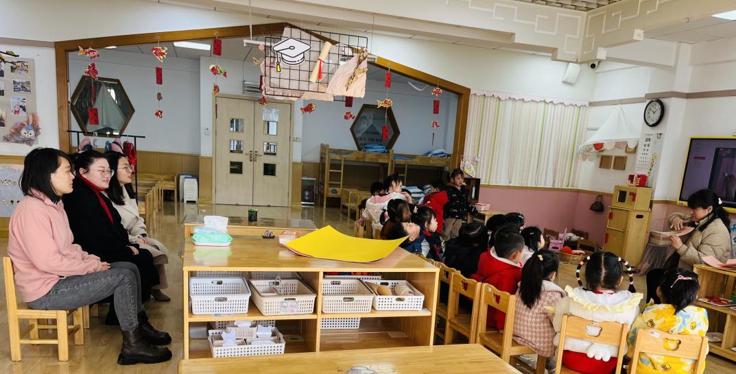 240308护航新学期 引领新篇章——记栖霞幼儿园五福园3月教育教学巡查_html_499362ab.jpg