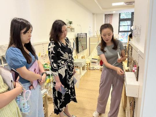 230607以儿童视角 创生动环境——栖霞幼儿园儿童表征墙专项评比活动_html_m1ae504ab.jpg