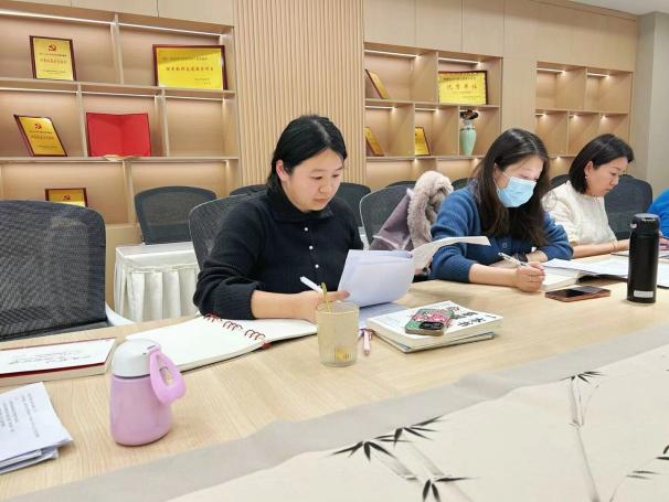 250219从心出发 向新而行——栖霞幼儿园新学期后勤部门计划交流会_html_m24211f4.jpg