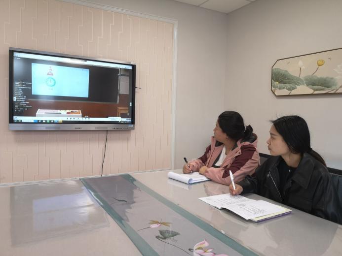 【枫香栖幼】花开共有时，衔接有温度——记栖霞幼儿园业务培训之南京市幼小衔接协同教研活动