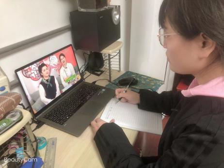 221103浸润孩子心田 共享美好时光——栖幼五福园家长学校之家庭过节巧支招_html_59c0f36f.jpg