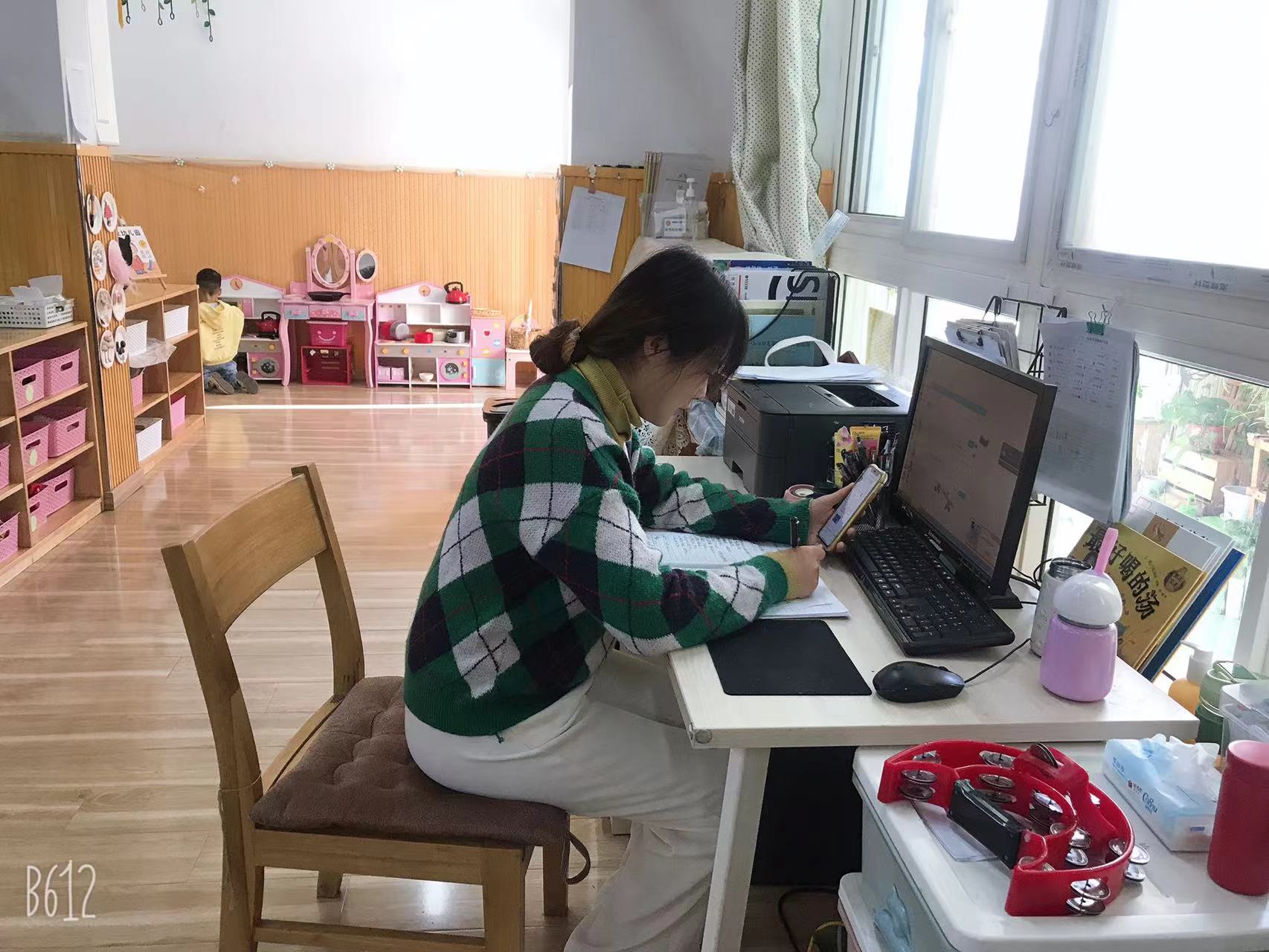 221018小班入园适应策略与幼儿发展——栖霞幼儿园红枫园线上培训活动_html_m5b439ad.jpg
