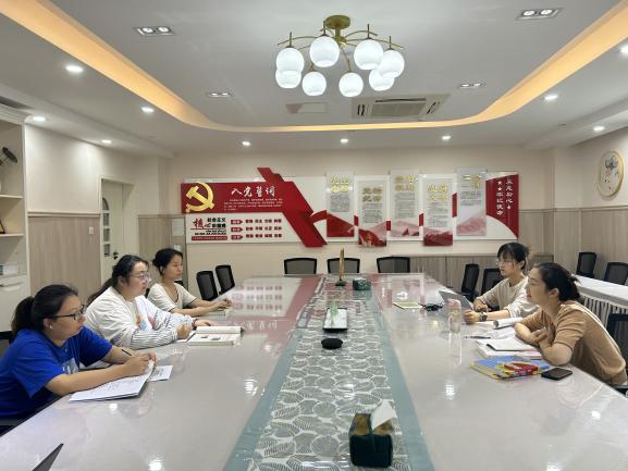 230829学期新起点 审议共前进——栖霞幼儿园石埠湾园课程中心组活动（二）_html_m5ad8033b.jpg