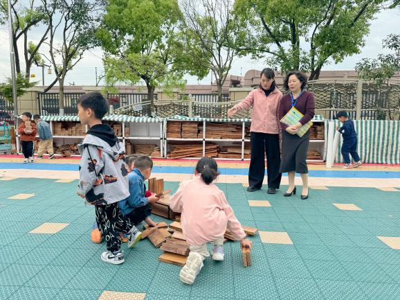 240419督学促发展 健康共前行——栖霞幼儿园五福园迎接4月督学检查指导_html_515f74ed.jpg