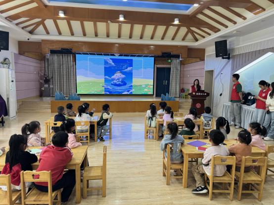 250416暖春云朵映童趣 春至云间藏巧思——记栖幼五福园中二班春日主题实践活动_html_m603143e5.jpg