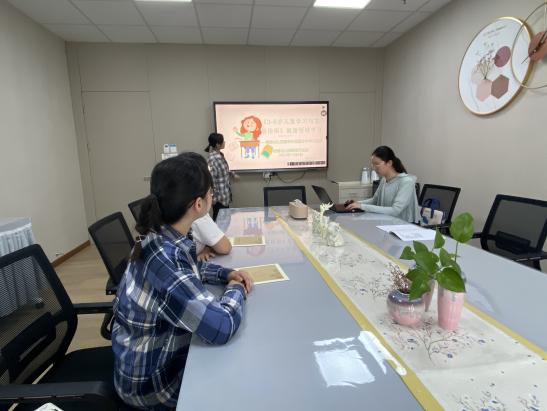 【枫香栖幼】教研不停歇 专业促成长  ——栖霞幼儿园翡翠天悦园业务学习活动