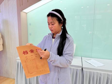 251031换届聚合力 组织启新程——栖霞幼儿园团支部组织委员改选大会暨主题团课_html_m21f654fb.jpg