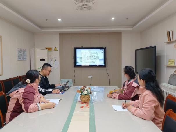 【枫香栖幼】深入儿童视角 聚焦课程建设  ——记栖幼红枫分园业务学习活动