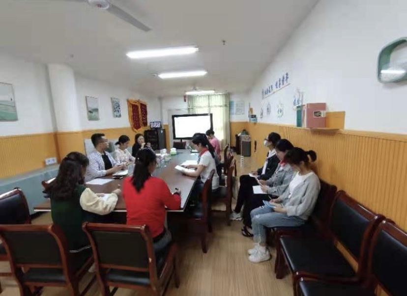 【枫香栖幼】教研促成长  教师展风采  ——栖霞幼儿第一届“优秀年级组长和教研组长”评选活动