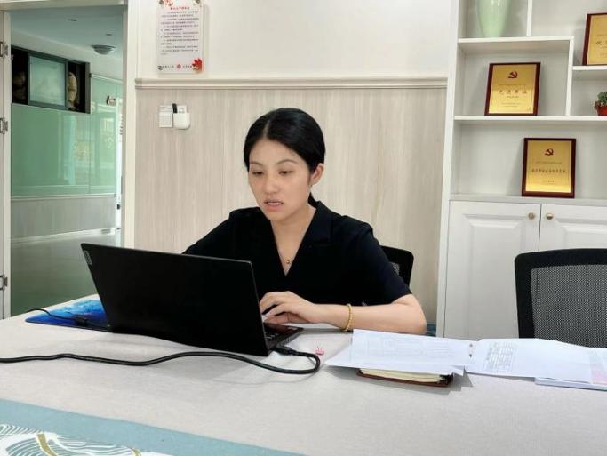 20220606牢记民族精神 传承中华文化——栖霞幼儿园石埠湾园师德专题会议 朱美安_html_6549e8fe.jpg