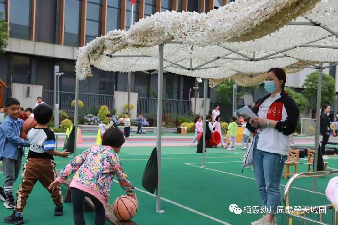 220522携手共进 温暖同行——栖幼五福园协同翡翠天域园开展结对帮扶活动_html_6e9f23ab.jpg