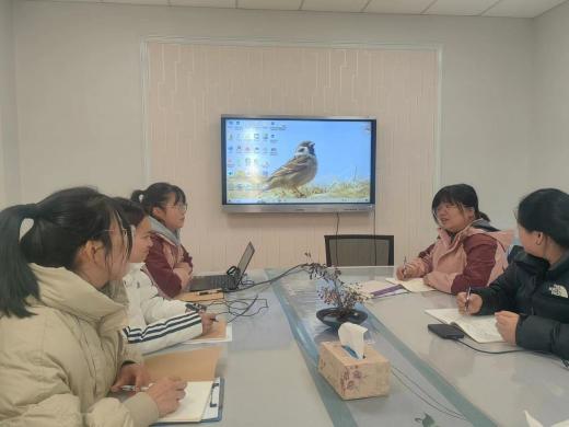 231208与儿童对话 让课程持续生长——栖霞幼儿园翡翠天域园科学教研组活动_html_6476497e.jpg