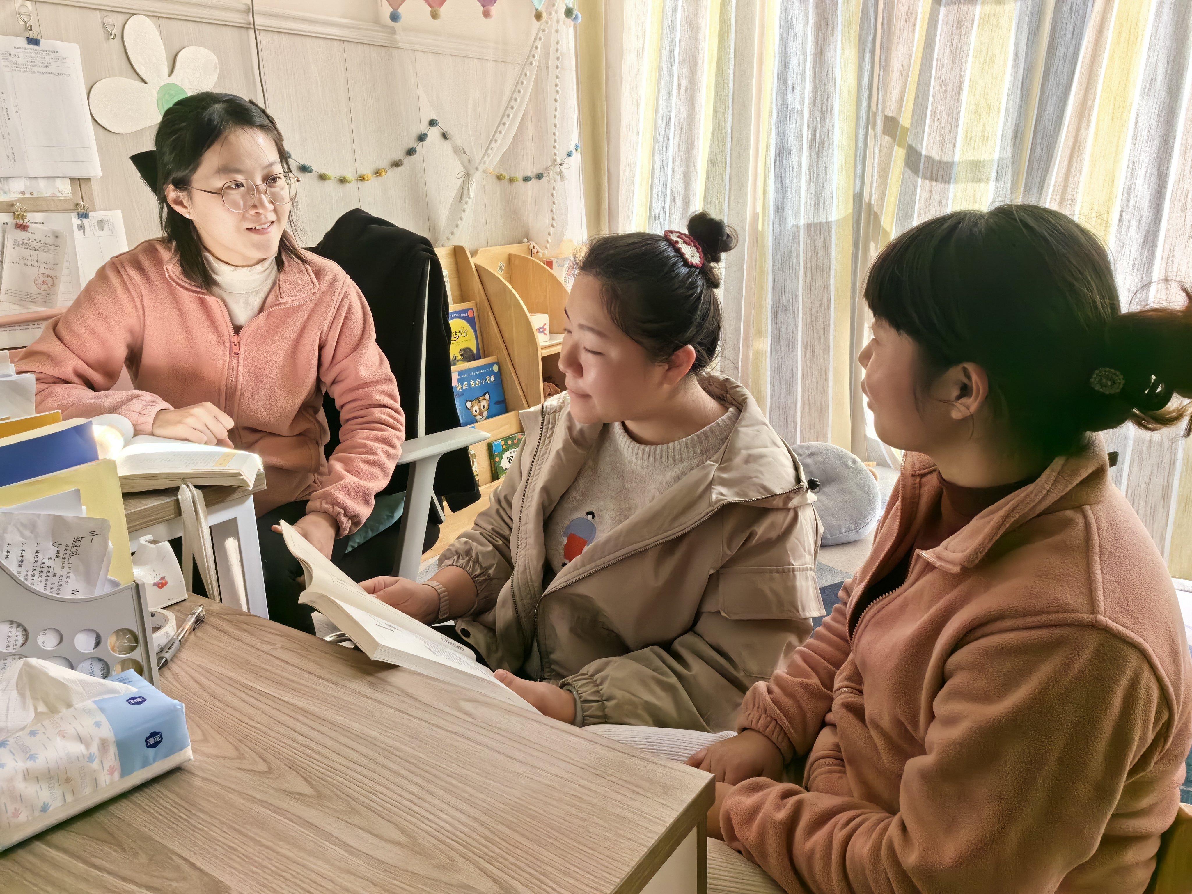 231109且行 且思 且研——栖霞幼儿园石埠湾园小班组《玩具大家玩》课程审议活动_html_60052a7d.jpg