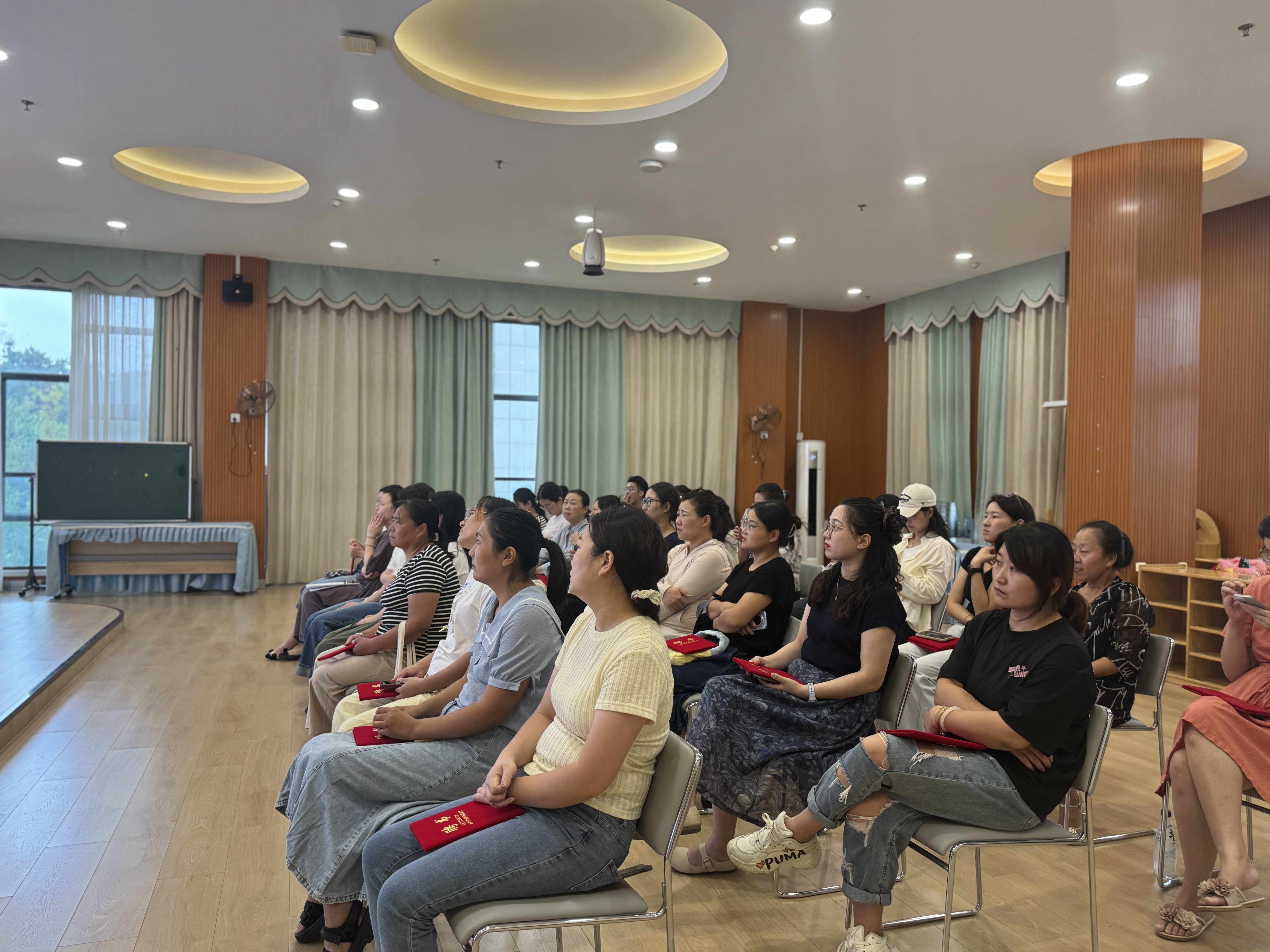 委以重任 育见成长250928_html_e68a03.jpg