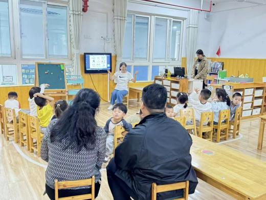 251017督园务细节 护童真安全——栖幼红枫分园十月督导工作（万紫薇）(1)_html_7d162a14.jpg