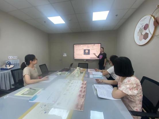 220623教育信息化 我们在行动——栖幼翡翠天悦园家园共育信息技术应用培训_html_m35052868.jpg