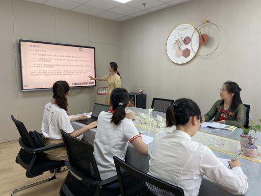 220616以研促教 助力成长——栖霞幼儿园翡翠天悦园社会领域教研组活动（五）_html_m2d0129f3.jpg