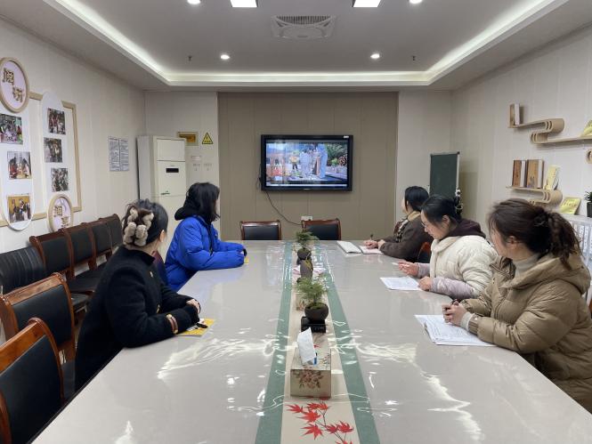 240109名师引领 赋能前行——栖霞幼儿园红枫分园业务学习活动(1)_html_m3081b777.jpg