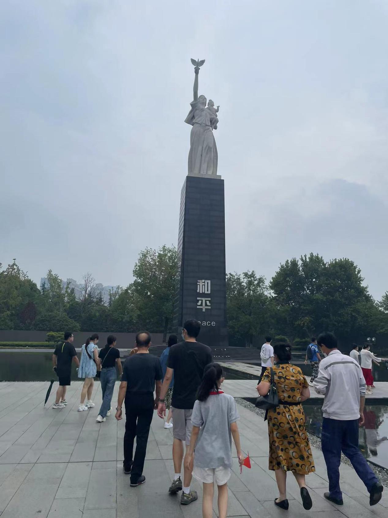 【红领巾寻访】铭记历史 振兴中华——金陵小学广志路校区五8中队第二小队寻访活动_html_m68978ce8.jpg