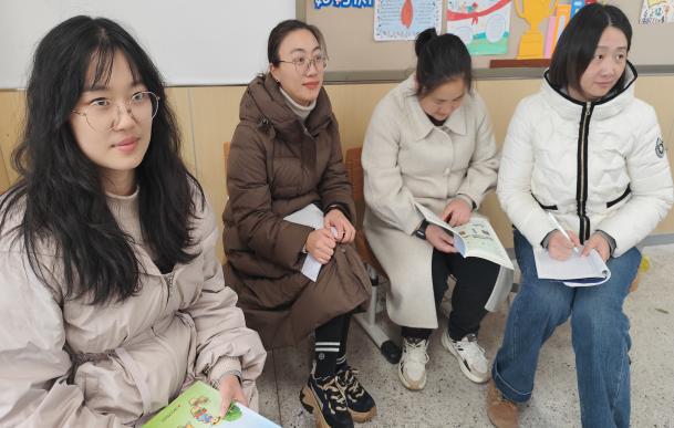 【湖畔·童化课堂】乘法智慧，启迪思维——数学校本研修之课例研讨(245)_html_m23956c0e.jpg