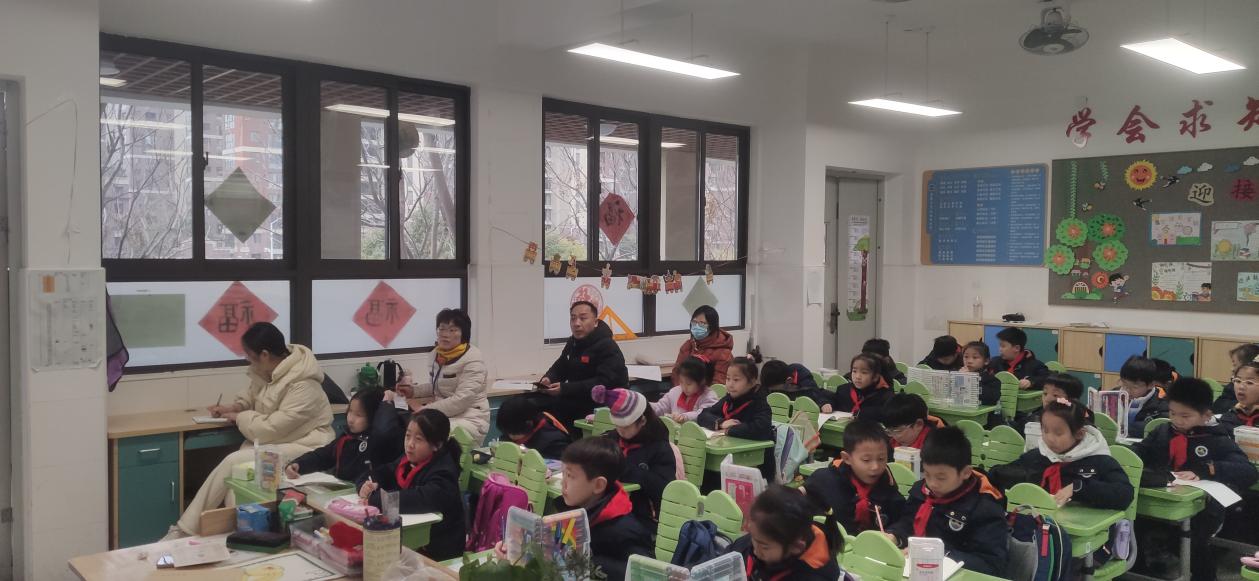 【湖畔·协同育人】督学助力促提升 不负春光启新篇——金陵小学（仙林湖校区）2月专项督导_html_75828b41.jpg