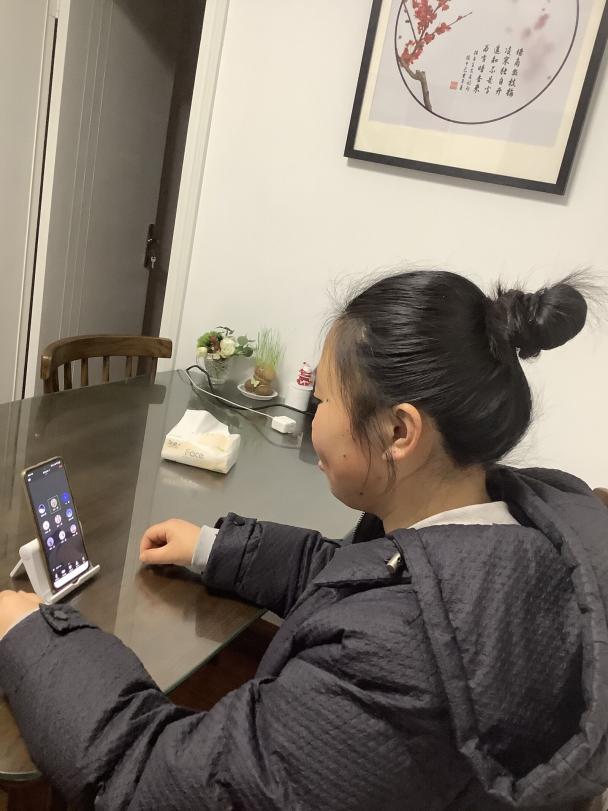 【博学广志】云端集智慧，线上不停研_html_1c68bf0a.jpg
