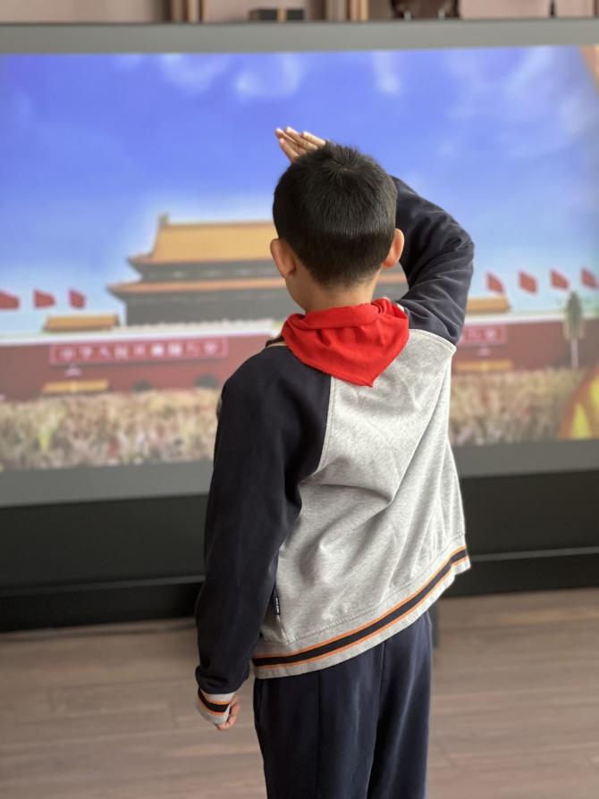 【博学广志】云端共守望 安全记心间——记金陵小学广志路校区第七周线上升旗仪式暨全国中小学安全教育日主题活动_html_m5c5438c6.jpg