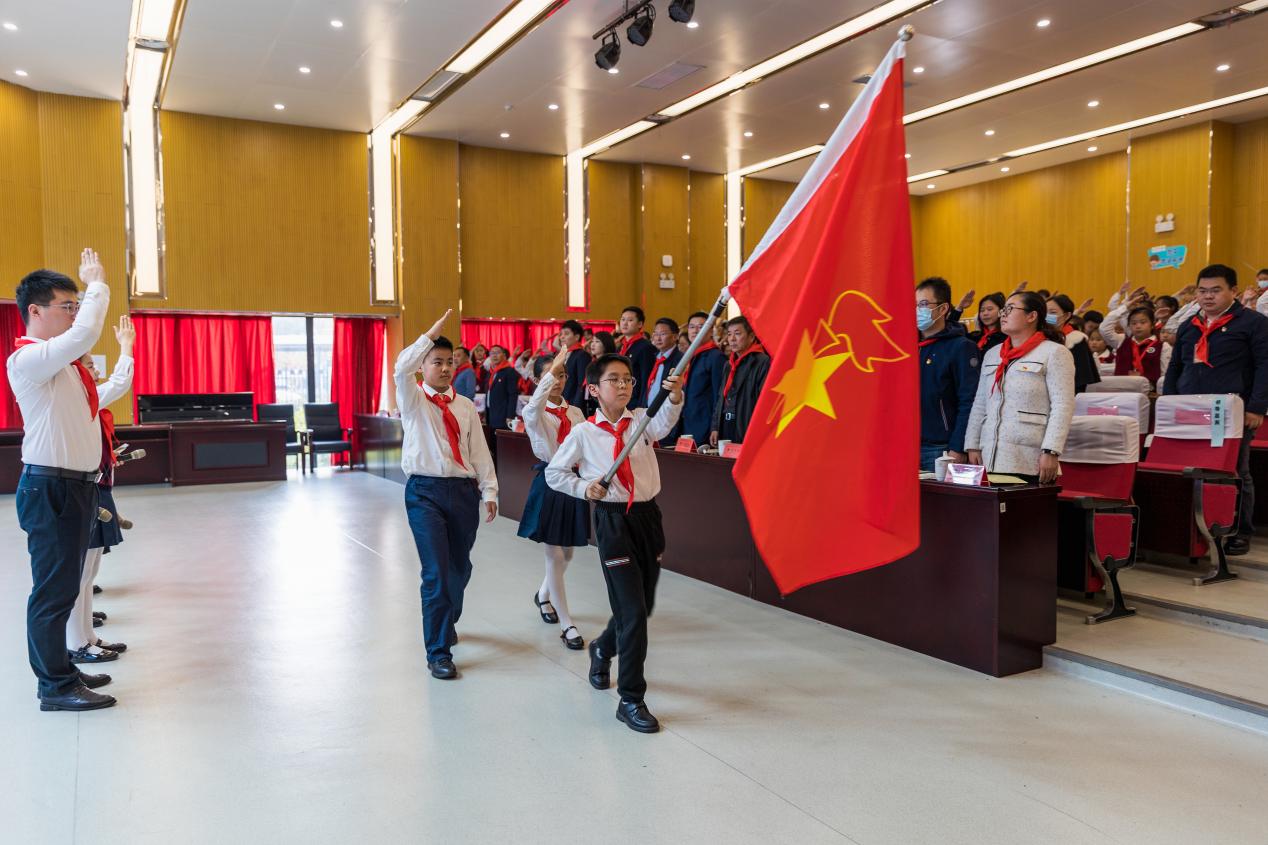 【博学广志】拥抱新时代 奋进新征程——中国少年先锋队南京市金陵小学第三次代表大会成功召开_html_544c3ae.jpg